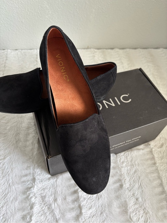 Vionic Shoes - Vionic Black Suede Arch-Support Loafers Brand New